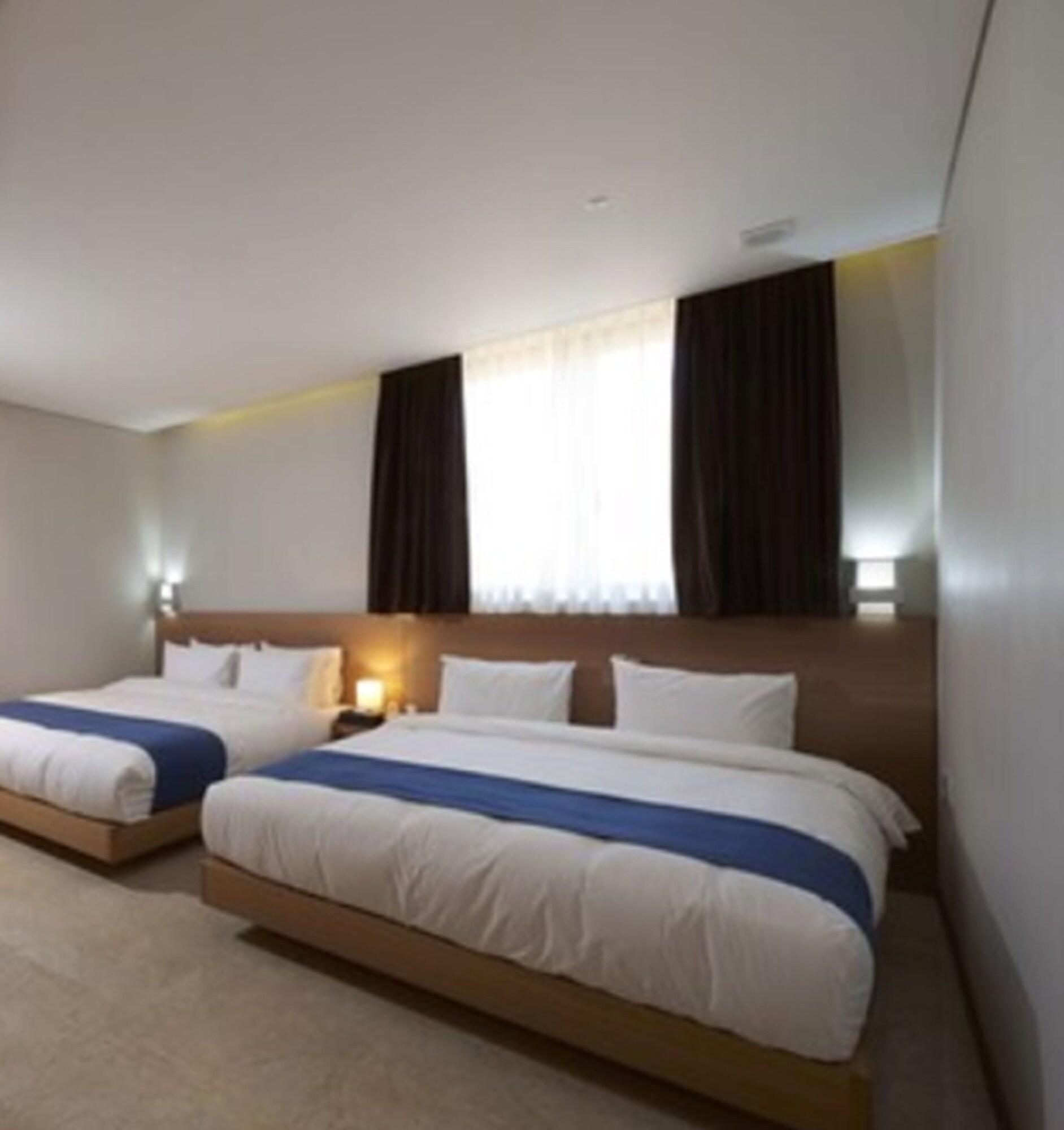 Benikea Hotel Yangsan Bagian luar foto
