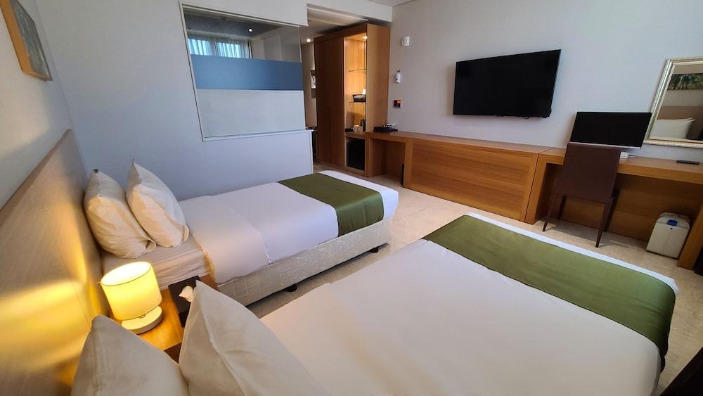 Benikea Hotel Yangsan Bagian luar foto