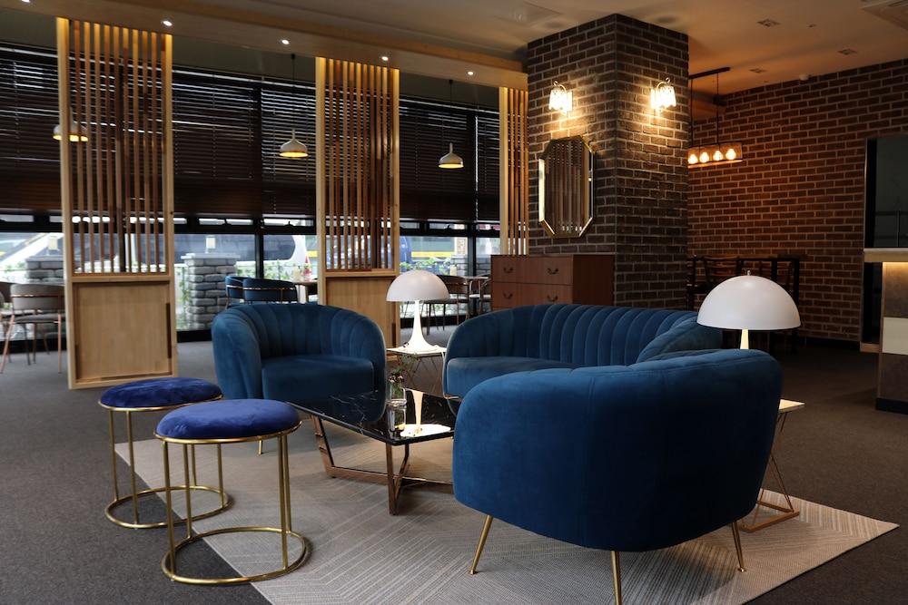 Benikea Hotel Yangsan Bagian luar foto